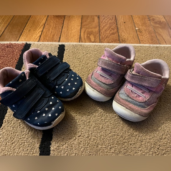 Toddler shoe bundle - size 4.5 - Picture 1 of 9